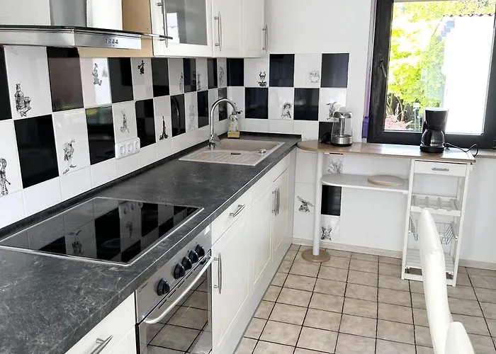 Work & In טרויסדורף